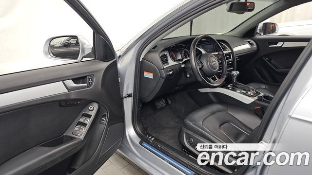 Audi A4 30 TDI Dynamic B8 2015 — фото 10