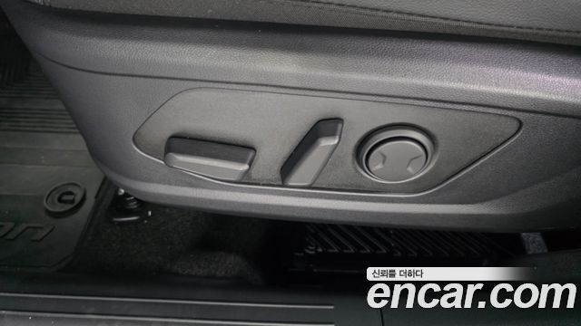 Hyundai Tucson (NX4) Gasoline 1.6 Turbo 4WD Inspiration 2026 — фото 31