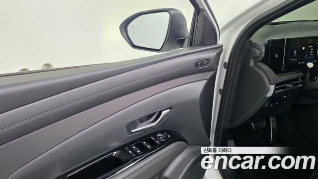 Hyundai Tucson (NX4) Gasoline 1.6 Turbo 4WD Inspiration 2026 — фото 37