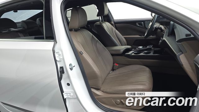 Kia K8 2.5 Gasoline 2WD Noblesse 2023 — фото 16