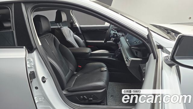 Hyundai Grandeur (GN7) 3.5 LPG 2WD (Taxi) Deluxe 2024 — фото 26