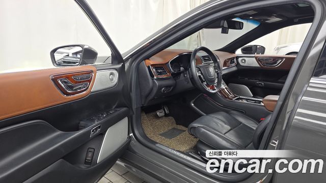 Lincoln Continental (X) 3.0 Black Label AWD 2018 — фото 10