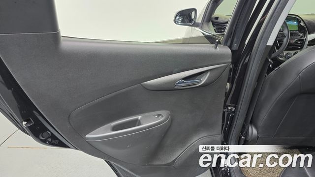 Chevrolet Spark Premier 2020 — фото 25
