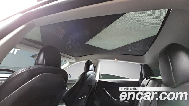 Tesla Model Y Long Range AWD 2021 — фото 19