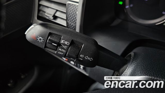 KG Mobility (SsangYong) Rexton Sports Khan Diesel 2.2 4WD Noblesse 2021 — фото 30