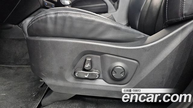KG Mobility (SsangYong) Rexton Sports Khan Diesel 2.2 4WD Noblesse 2021 — фото 31