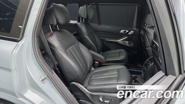 BMW X7 (G07) M60i xDrive M sport 6STR 2024 — фото 11