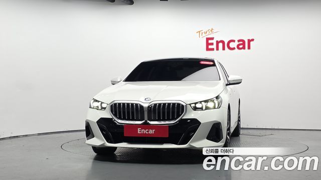 BMW 5 Series (G60) 530e M Sport 2025 — фото 3