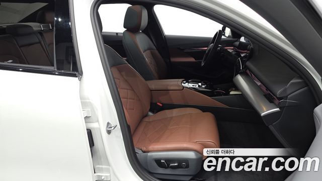 BMW 5 Series (G60) 530e M Sport 2025 — фото 26