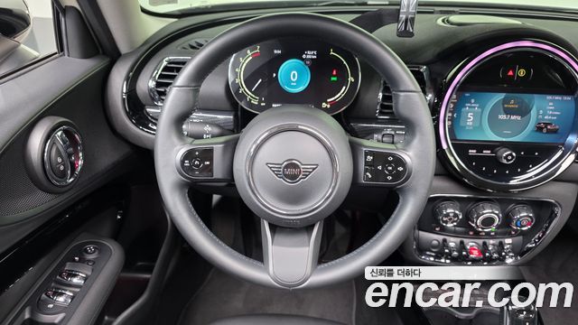 MINI Cooper Clubman Classic 2nd 2022 — фото 13