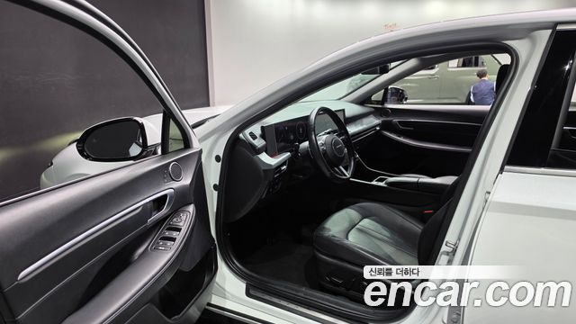 Hyundai Sonata The Edge (DN8) 2.0 Exclusive 2024 — фото 10