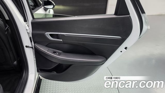 Hyundai Sonata The Edge (DN8) 2.0 Exclusive 2024 — фото 31