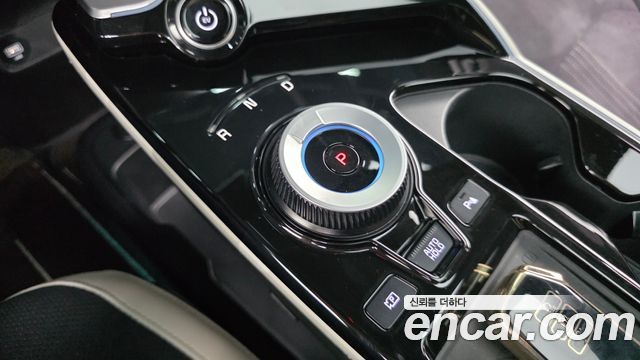 Kia EV6 Long Range 4WD GT Line 2023 — фото 9