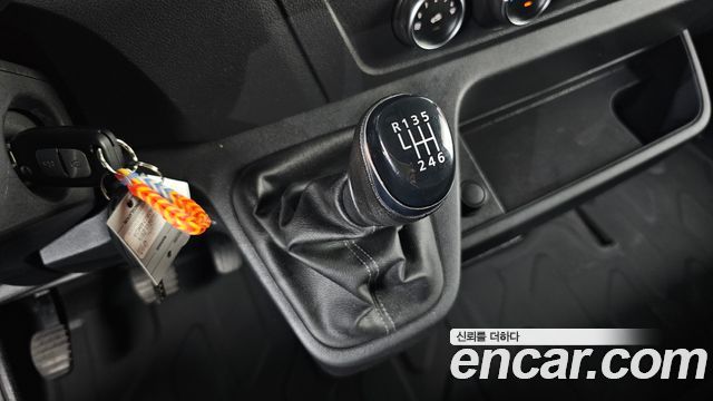 Renault Korea Master 2.3 15-Seater 2020 — фото 17