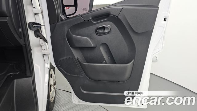 Renault Korea Master 2.3 15-Seater 2020 — фото 24