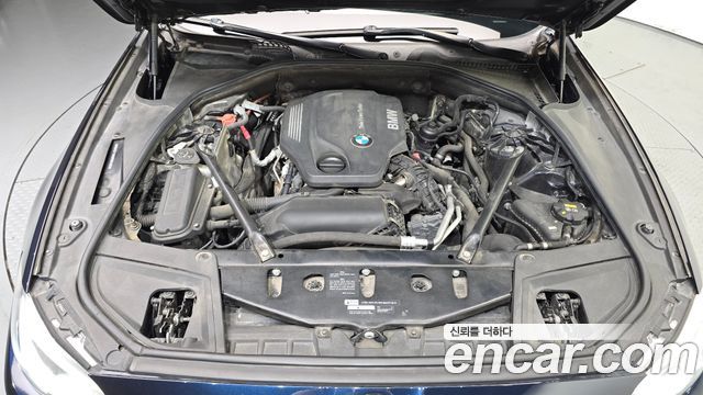 BMW 5 Series (F10) 520d xDrive M Aero Dynamic 2016 — фото 6