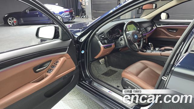 BMW 5 Series (F10) 520d xDrive M Aero Dynamic 2016 — фото 10