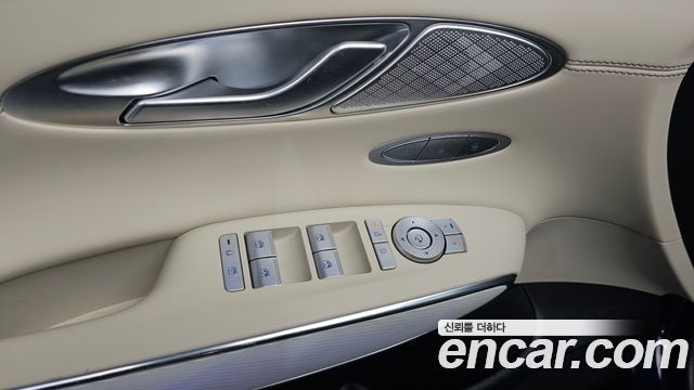 Genesis GV70 2.5T Gasoline AWD 2025 — фото 17