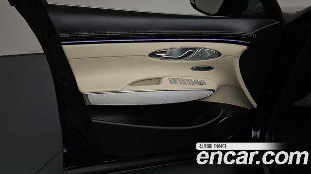 Genesis GV70 2.5T Gasoline AWD 2025 — фото 24