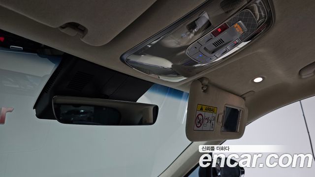 Genesis GV70 2.5T Gasoline AWD 2025 — фото 33
