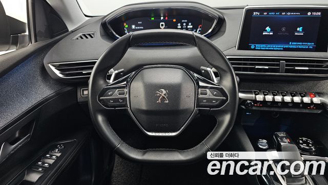 Peugeot 5008 (II) 1.6 BlueHDi Allure 2019 — фото 17