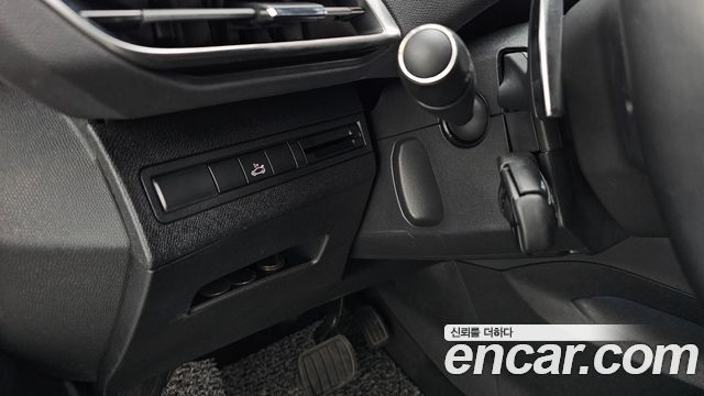 Peugeot 5008 (II) 1.6 BlueHDi Allure 2019 — фото 34