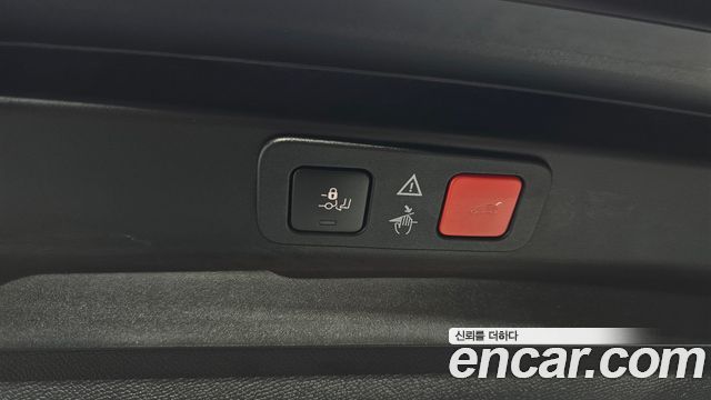Peugeot 5008 (II) 1.6 BlueHDi Allure 2019 — фото 40