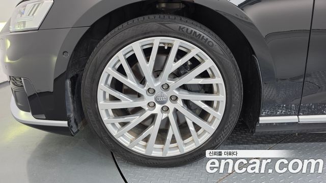 Audi A8 (D5) 55 TFSI Quattro LWB 2020 — фото 5