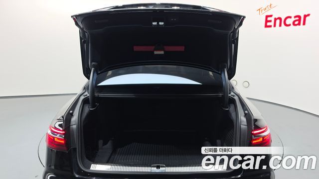 Audi A8 (D5) 55 TFSI Quattro LWB 2020 — фото 20