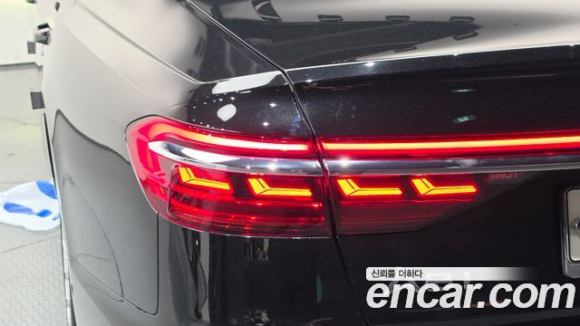 Audi A8 (D5) 55 TFSI Quattro LWB 2020 — фото 23