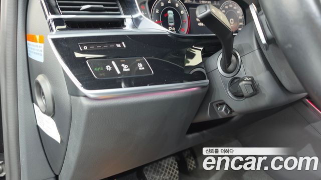 Audi A8 (D5) 55 TFSI Quattro LWB 2020 — фото 33