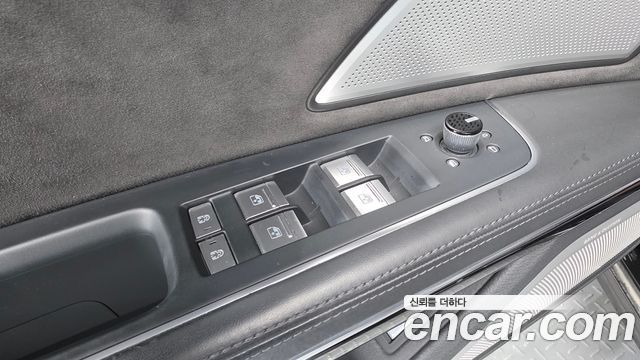 Audi A8 (D5) 55 TFSI Quattro LWB 2020 — фото 37