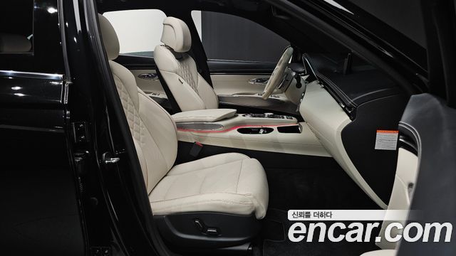 Genesis Electrified (GV70) e-AWD 2022 — фото 10