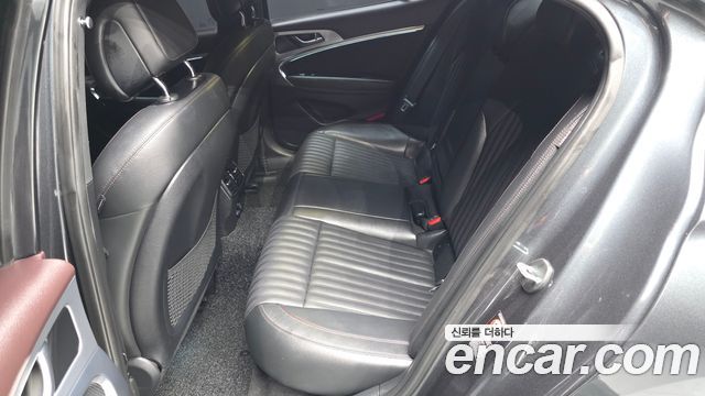 Genesis G70 2.0T Elite 2019 — фото 12