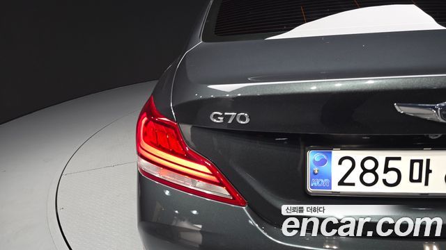 Genesis G70 2.0T Elite 2019 — фото 23