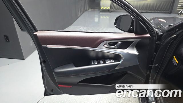 Genesis G70 2.0T Elite 2019 — фото 24