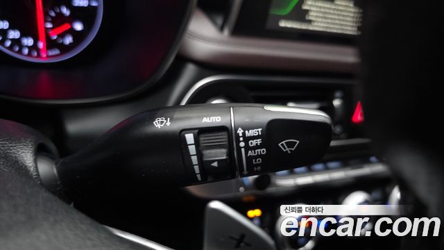 Genesis G70 2.0T Elite 2019 — фото 27