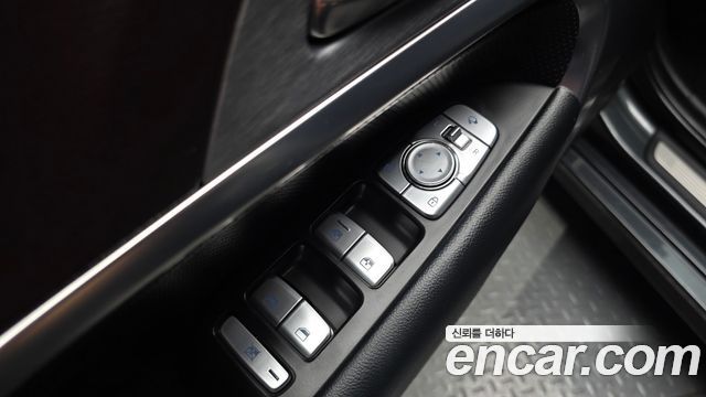 Genesis G70 2.0T Elite 2019 — фото 31