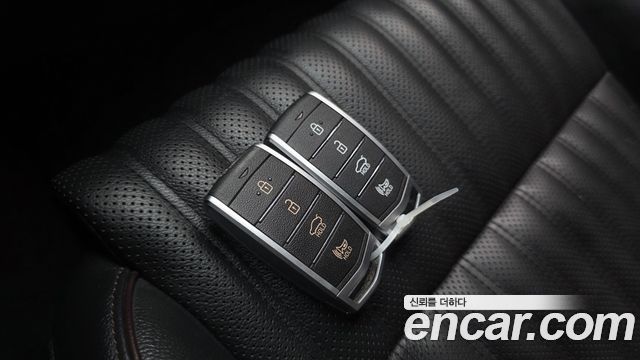 Genesis G70 2.0T Elite 2019 — фото 32