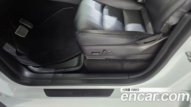 Tesla Model Y Long Range AWD 2021 — фото 35