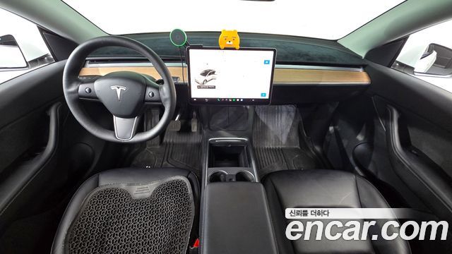 Tesla Model Y Long Range AWD 2021 — фото 7