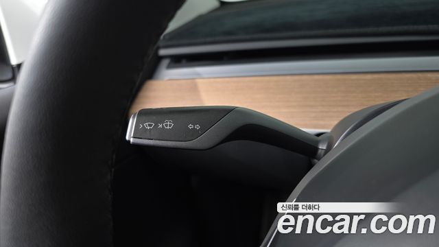 Tesla Model Y Long Range AWD 2021 — фото 23
