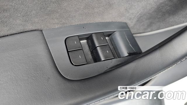 Tesla Model Y Long Range AWD 2021 — фото 24