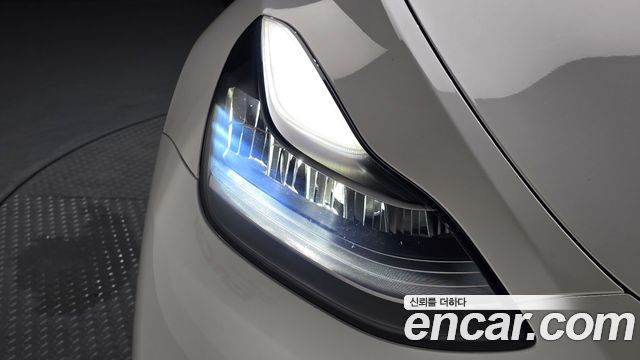 Tesla Model Y Long Range AWD 2021 — фото 28