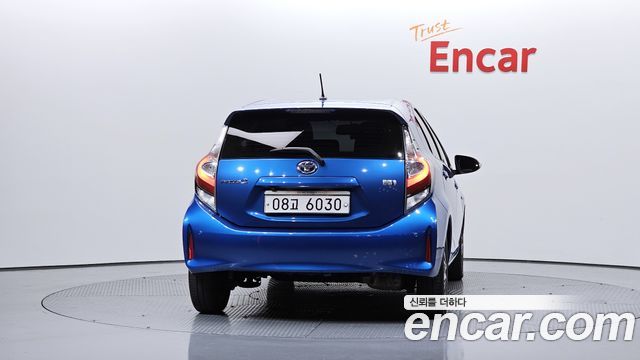Toyota Prius C 1.5 2018 — фото 4