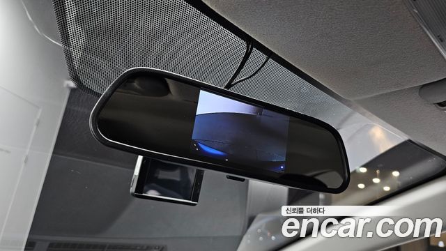 Toyota Prius C 1.5 2018 — фото 15