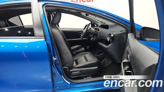 Toyota Prius C 1.5 2018 — фото 26