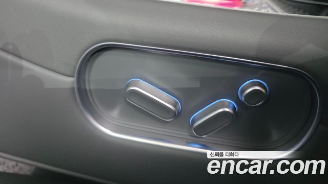 Genesis G90 (RS4) Gasoline 3.5 Turbo e-S/C AWD 2026 — фото 31