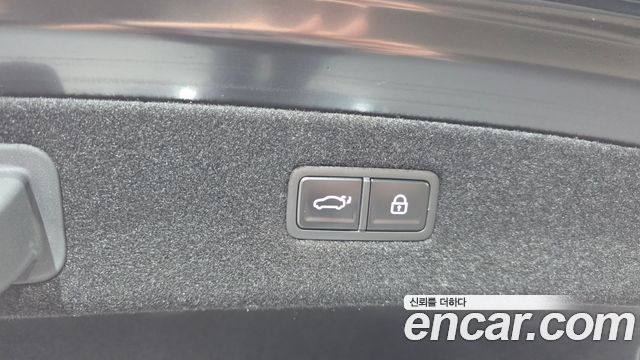 Genesis G90 (RS4) Gasoline 3.5 Turbo e-S/C AWD 2026 — фото 34
