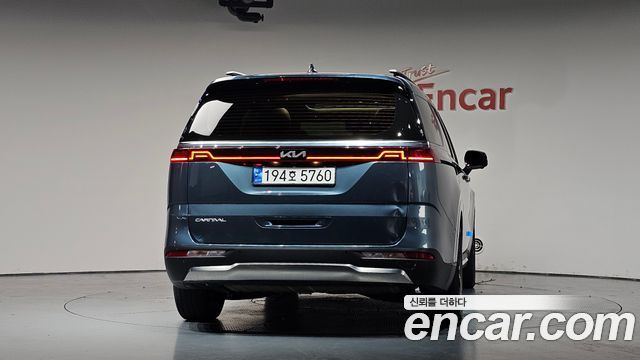 Kia Carnival (IV) Gasoline 9-Seater Signature 2023 — фото 4